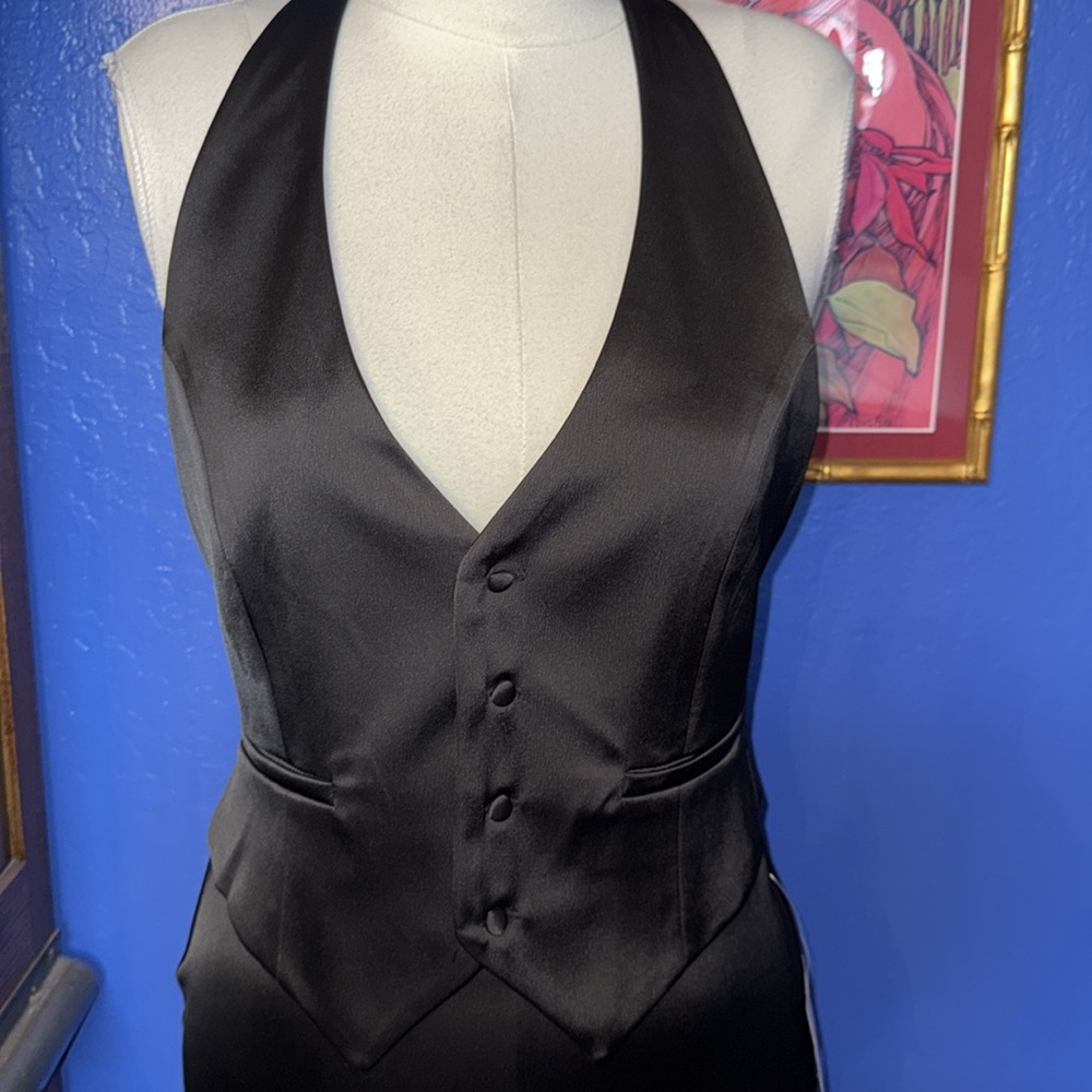 Long stretch satin skirt and vest suit set